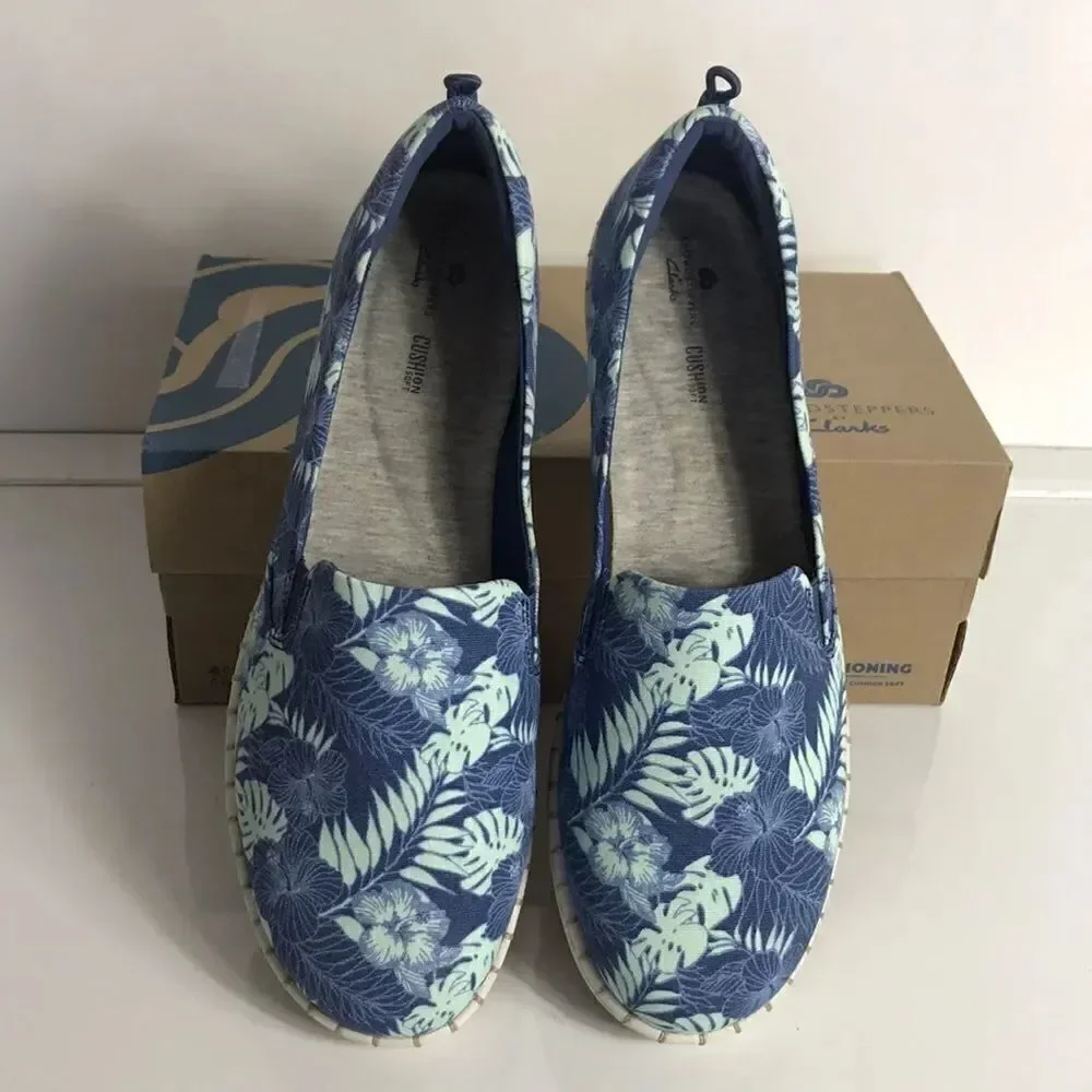 Clarks Step Glow Jade CLOUDSTEPPERS Slip-On Shoes Size: 10W